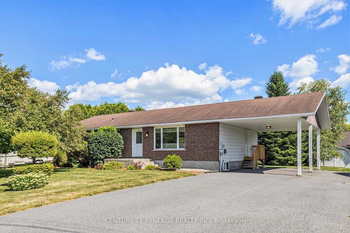 Property Photo:  120 Caledonia Road  ON K0C 2B0 