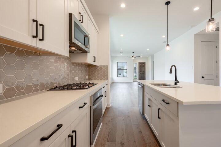 Property Photo:  437 Burlington Drive  TX 78610