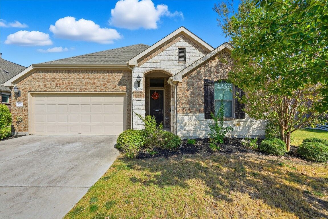 Property Photo: 757 Oyster Creek TX 78610