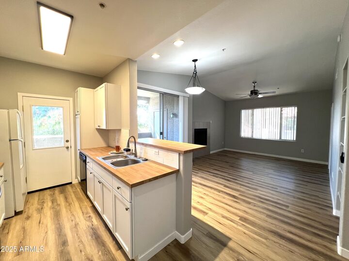 Property Photo:  2929 W Yorkshire Drive 2013  AZ 85027 