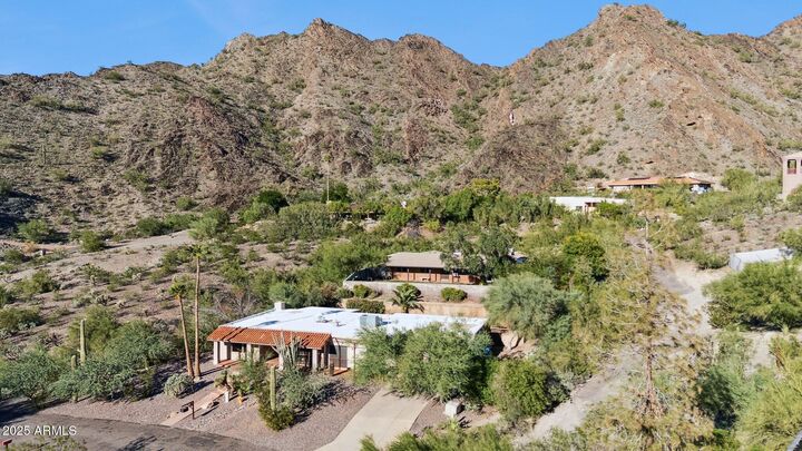 Property Photo:  1840 E Cinnabar Avenue  AZ 85020 