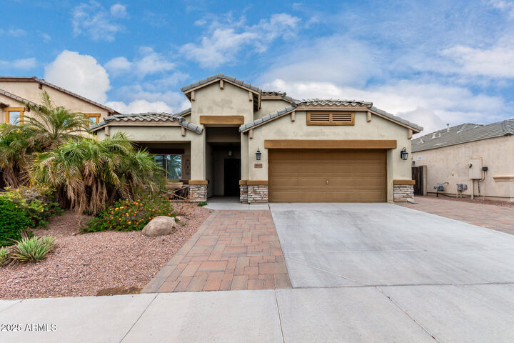 6608 W Saguaro Park Lane  Glendale AZ 85310 photo