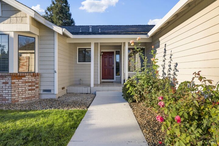 Property Photo:  1622 Flanigan Way  CA 94954
