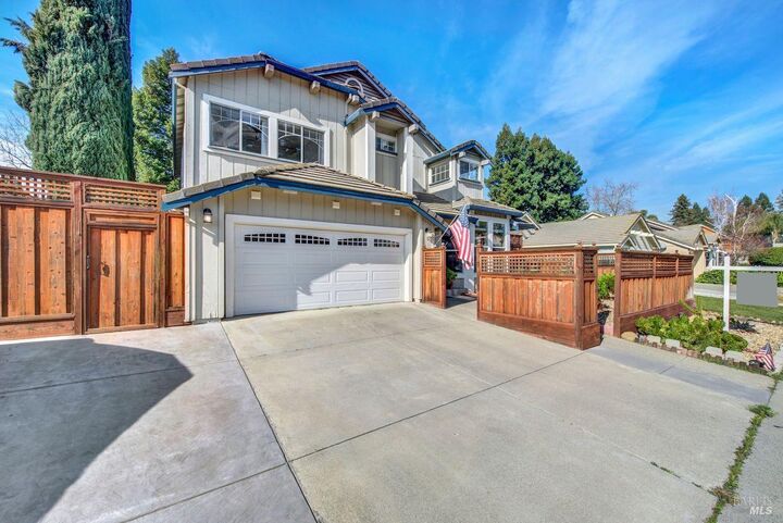 Property Photo:  642 White Oak Lane  CA 95687 