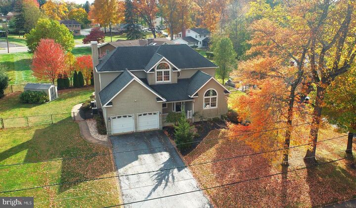 Property Photo:  3 Seven Oaks  NJ 08628