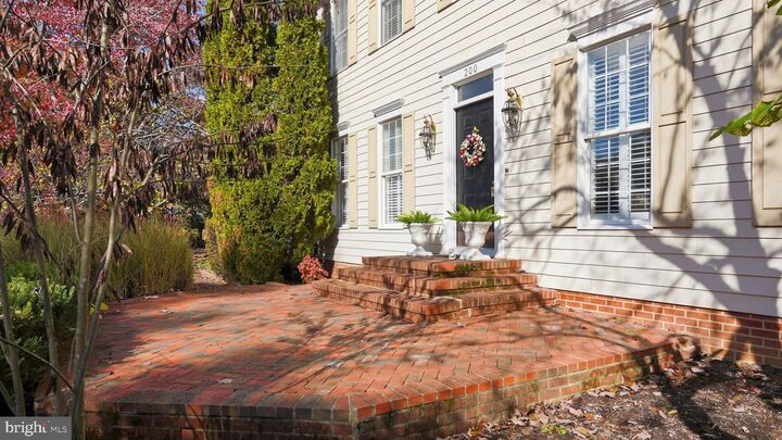 Property Photo:  200 Kent Avenue  VA 22405 