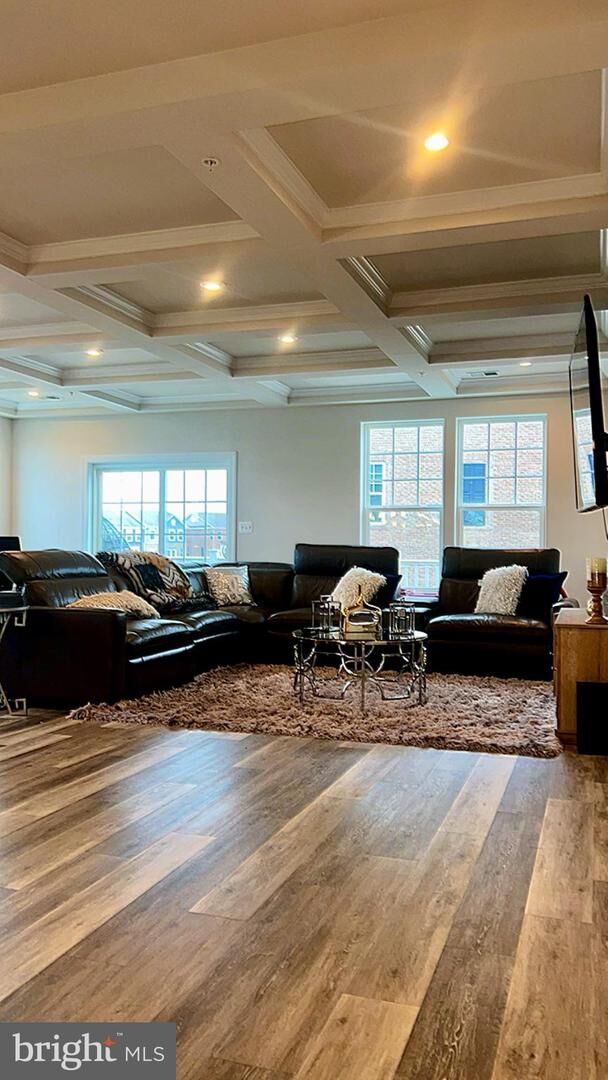 Property Photo: 9647 Glassy Creek Way 160 MD 20772