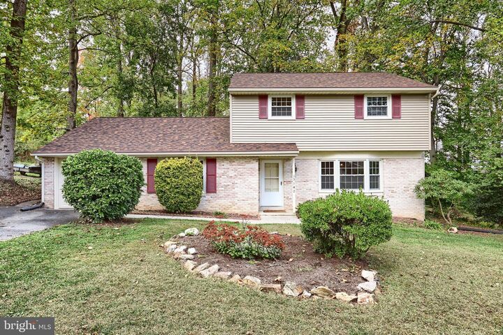 Property Photo:  3142 Briarwood Boulevard  PA 17601