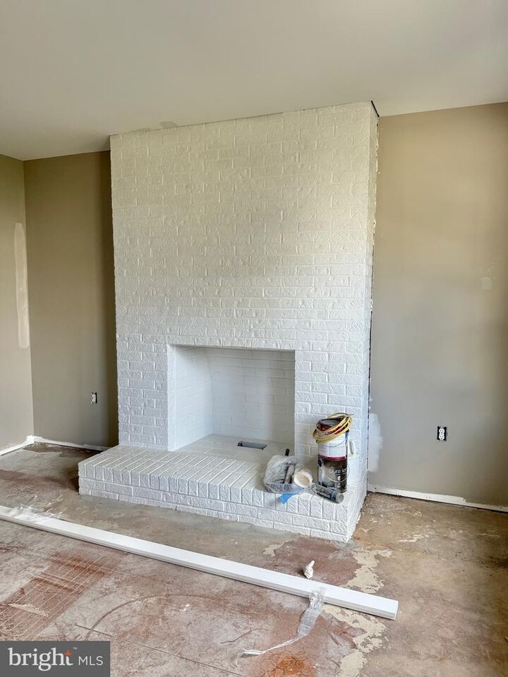 Property Photo:  516 Overbrook Drive  MD 21801