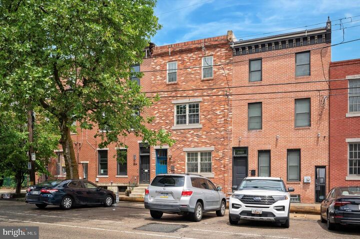 Property Photo:  2351 E York Street  PA 19125