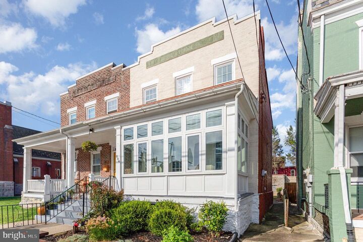 Property Photo:  804 N Plum Street  PA 17602