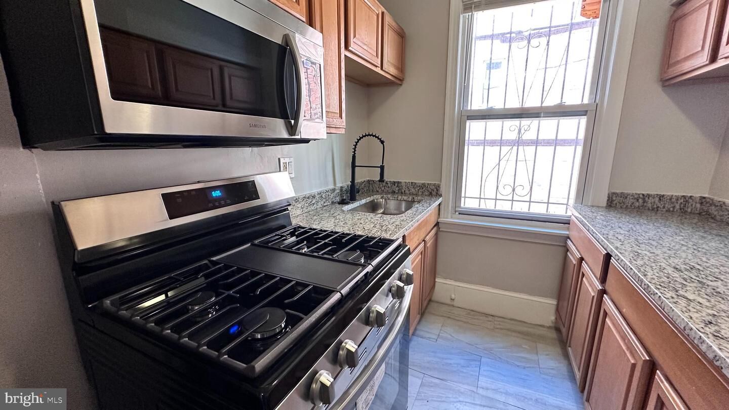 Property Photo:  908 Shepherd Street NW 2  DC 20011 