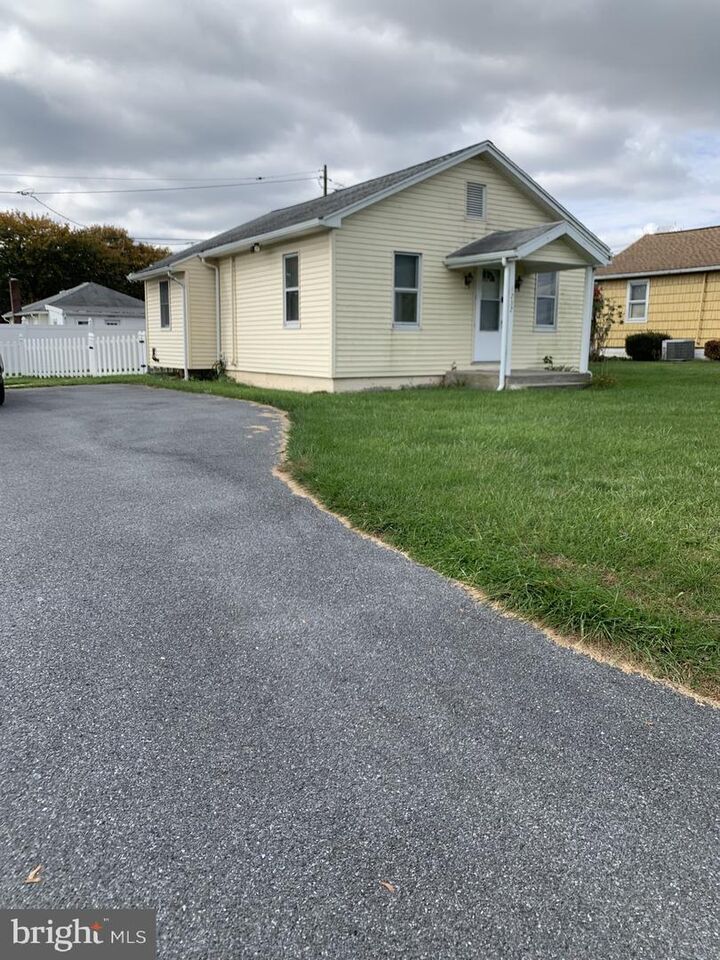 1232 Railroad Road  Dauberville PA 19533 photo