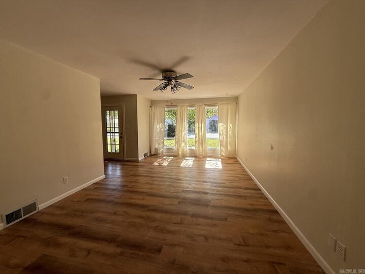 Property Photo: 1123 W Newman Avenue AR 72601