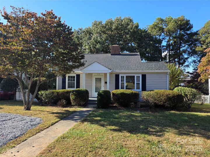 Property Photo: 1314 Poston Circle NC 28054