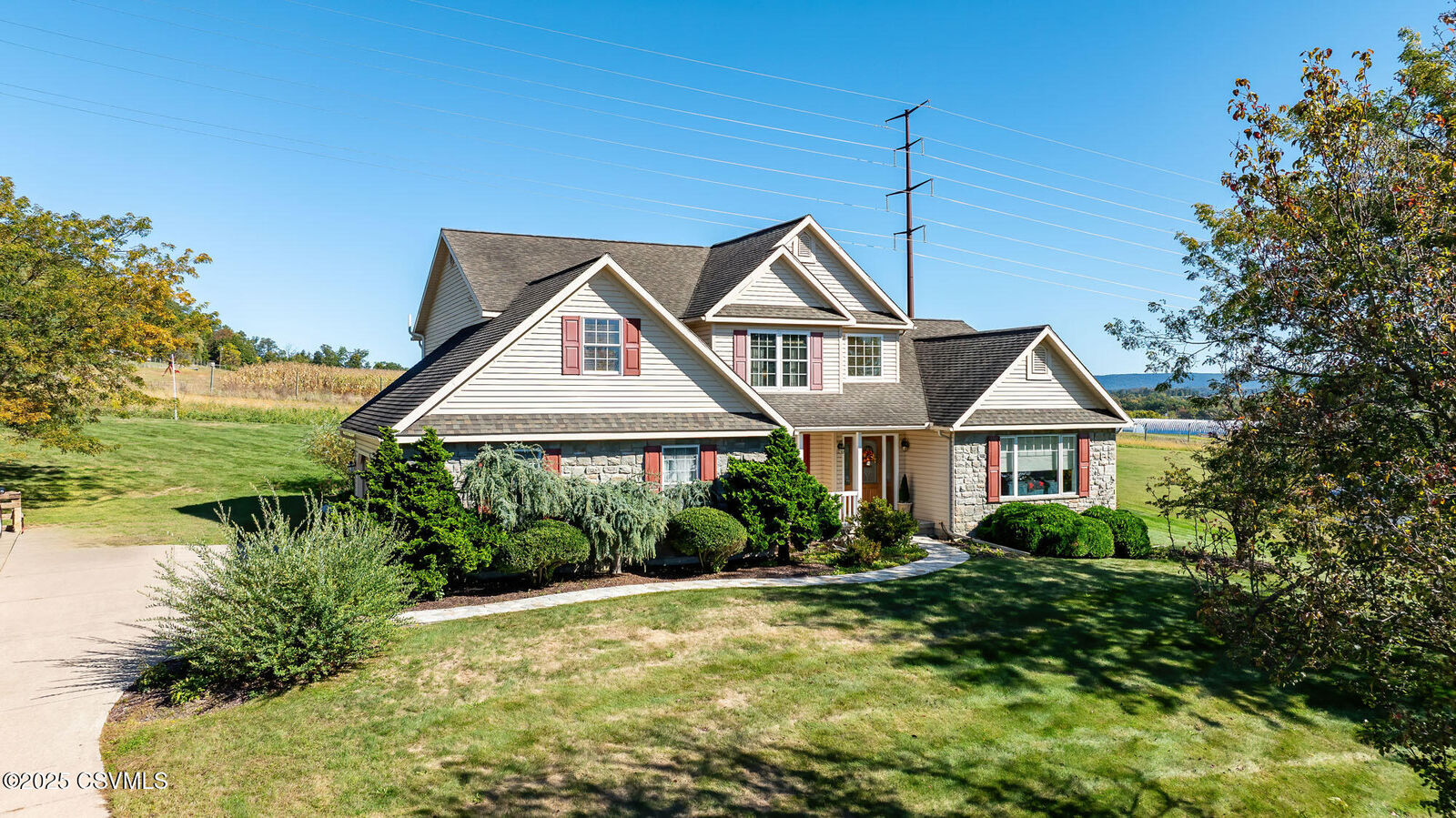 Property Photo: 63 Brentwood Circle PA 17815