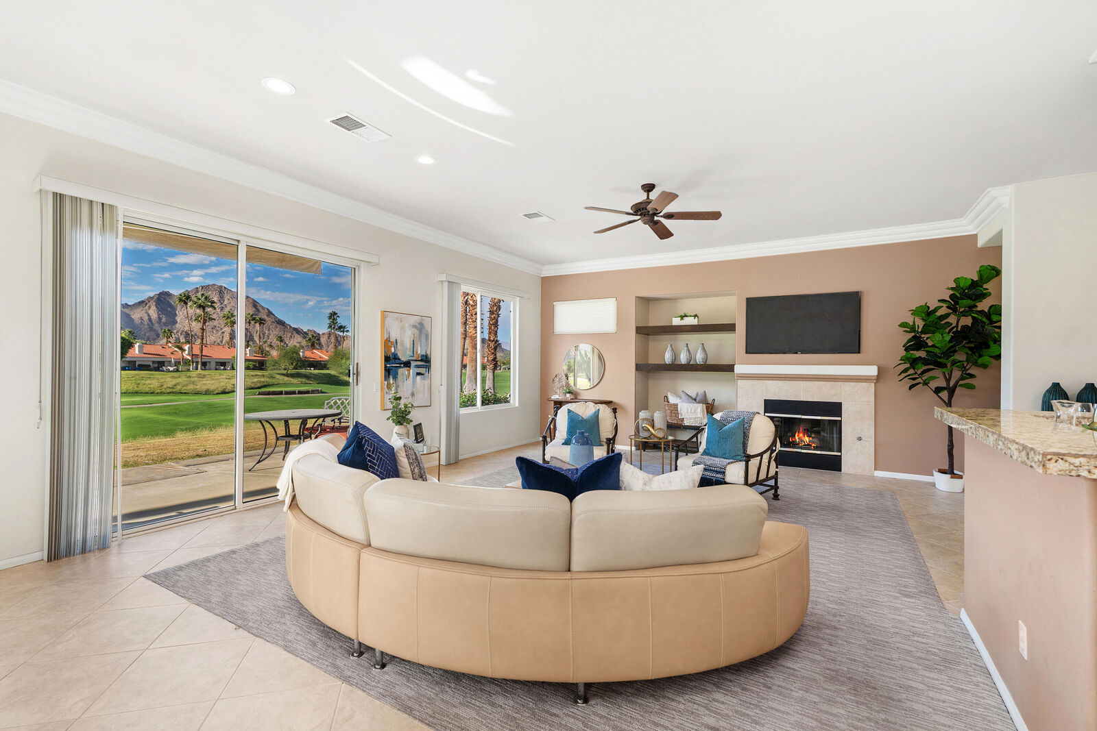 Property Photo:  78152 Calle Las Ramblas  CA 92253