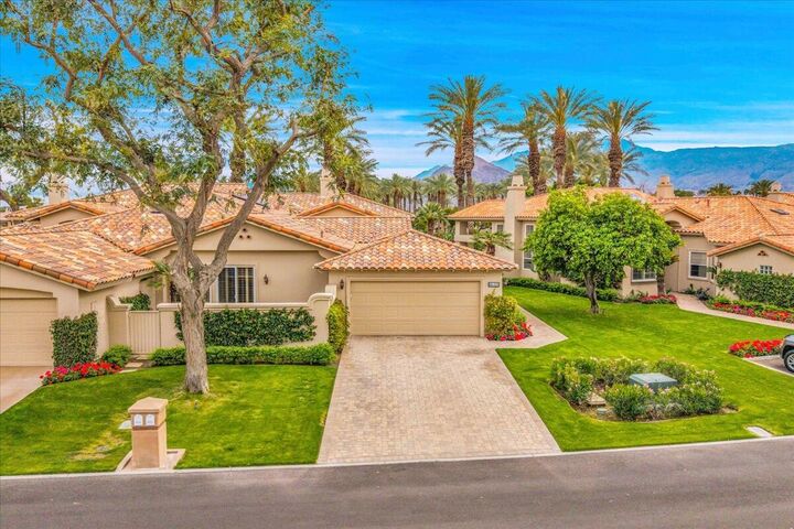 Property Photo:  48020 Via Vallarta  CA 92253