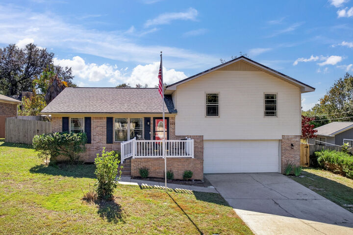 Property Photo:  115 Campbell Avenue  FL 32536