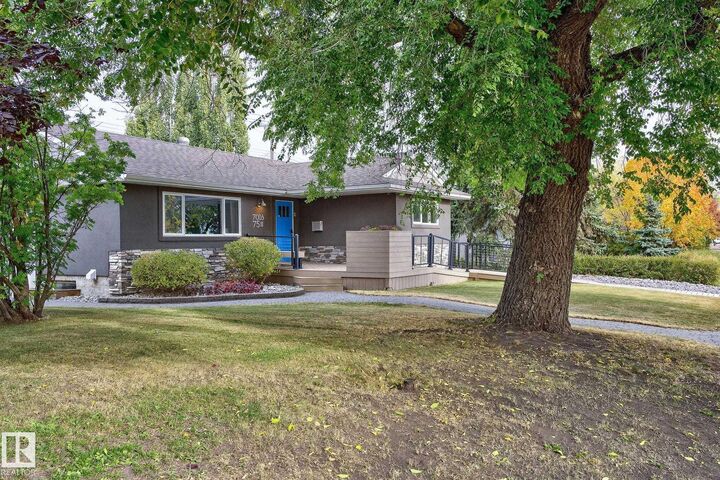 Property Photo:  7016 75 Street NW  AB T6C 2E7