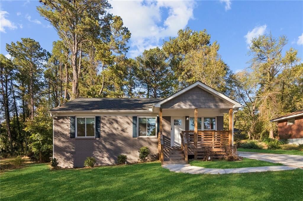 Property Photo:  3682 Daisy Drive  GA 30032 