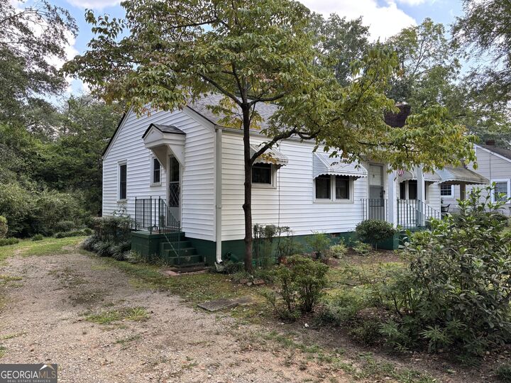 Property Photo: 390 Best Drive GA 30606