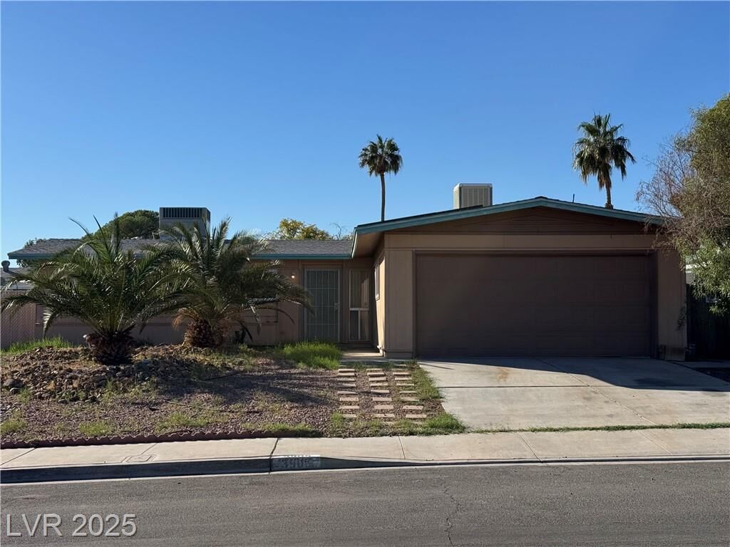 Property Photo:  3905 Chinchilla Avenue  NV 89121 