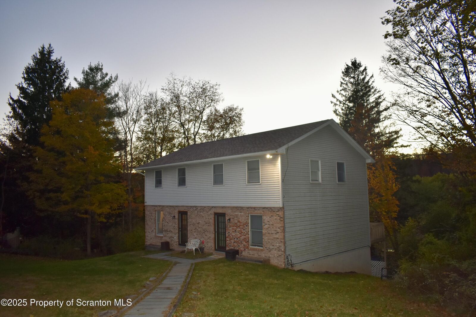 Property Photo:  105 107 Garney Street  PA 18414 