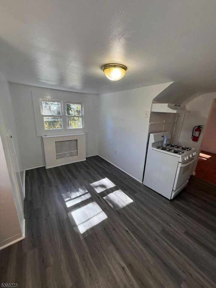 Property Photo:  224 Westervelt Ave  NJ 07506 