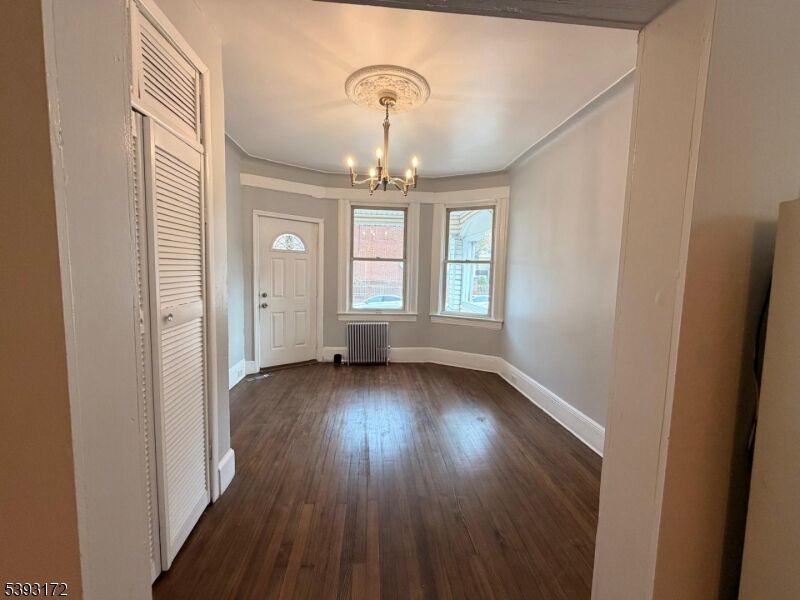 Property Photo:  265 Fulton Ave 1  NJ 07305 