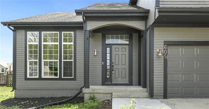 Property Photo:  605 E Willow Street  KS 66030