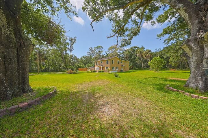 Property Photo:  2417 S 66th Street  FL 33619