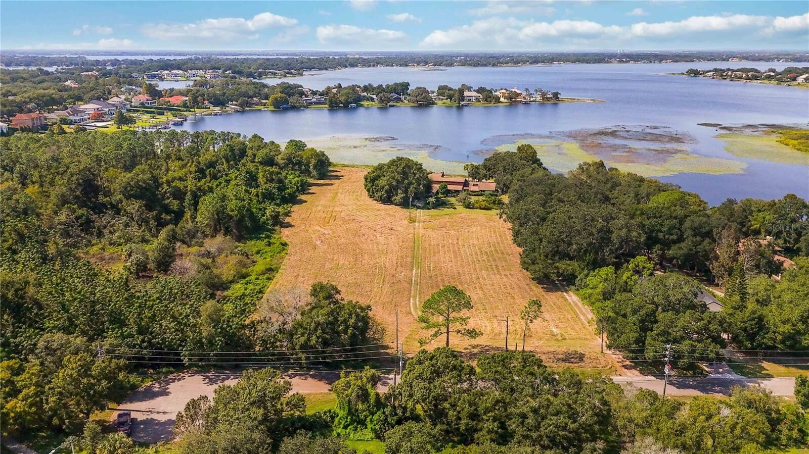 Property Photo: 4226 Downeast Lane FL 34786