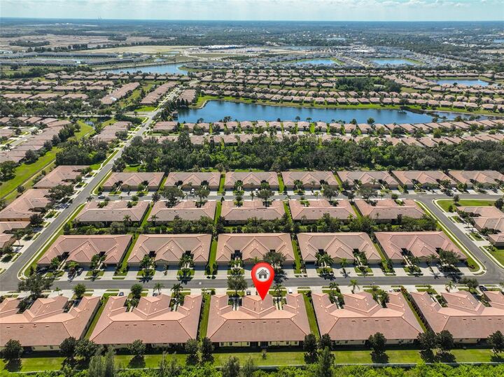 Property Photo:  329 Bluewater Falls Court  FL 33572