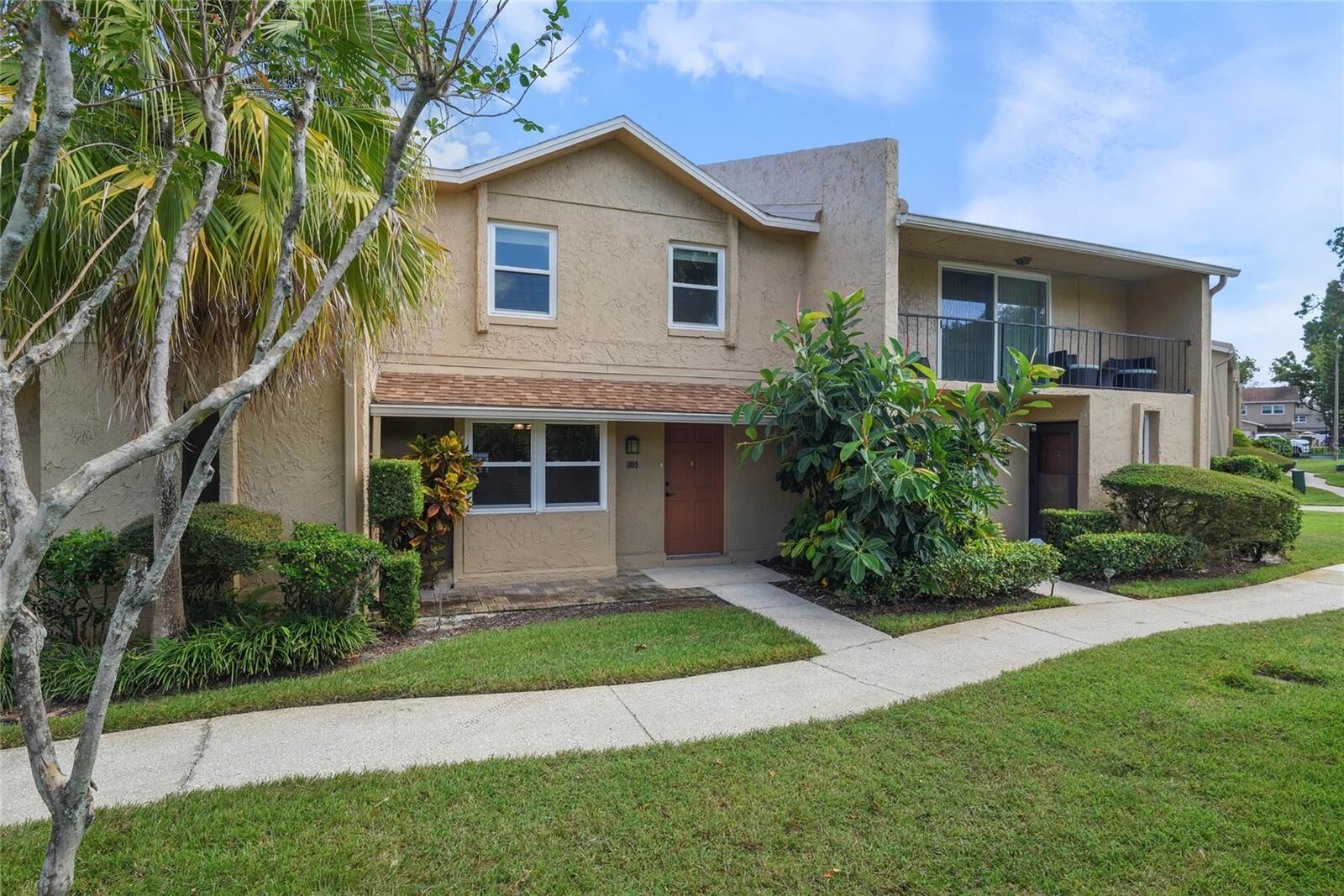 Property Photo:  1009 Grove St Unit #90 1009  FL 32751
