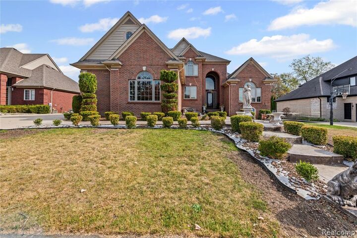 Property Photo:  56502 Edgewood Drive  MI 48316 5833