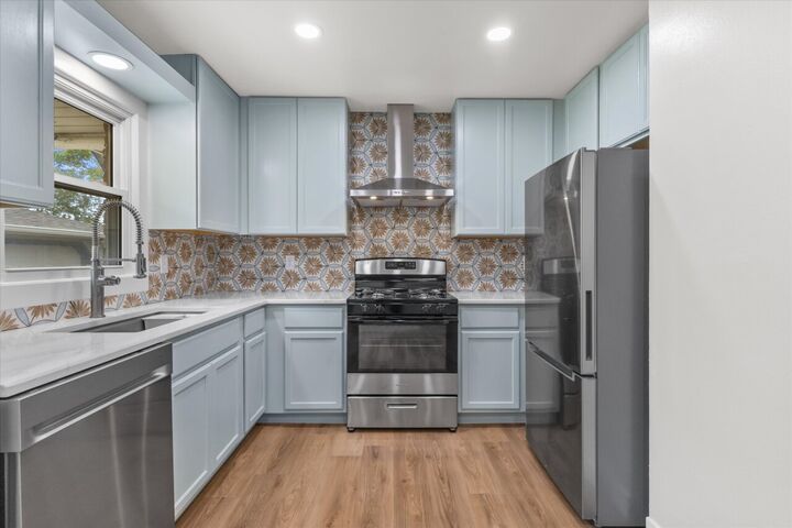 Property Photo:  9114 Annette Pl  WI 53154