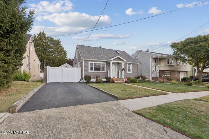 Property Photo:  40 Dorothy Street  NJ 07008