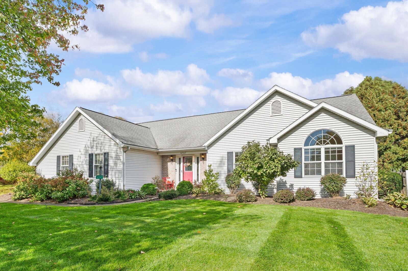 Property Photo:  4747 Woodside Drive  MI 49107 