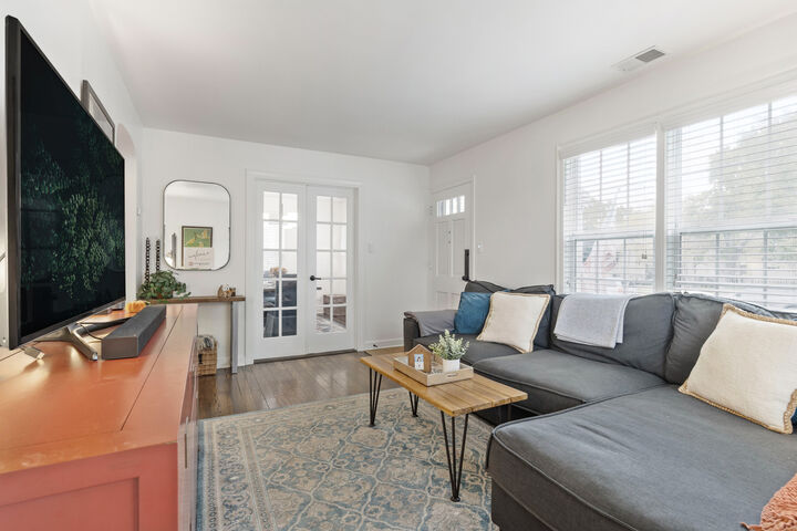 Property Photo:  4246 Forest Avenue  IL 60513