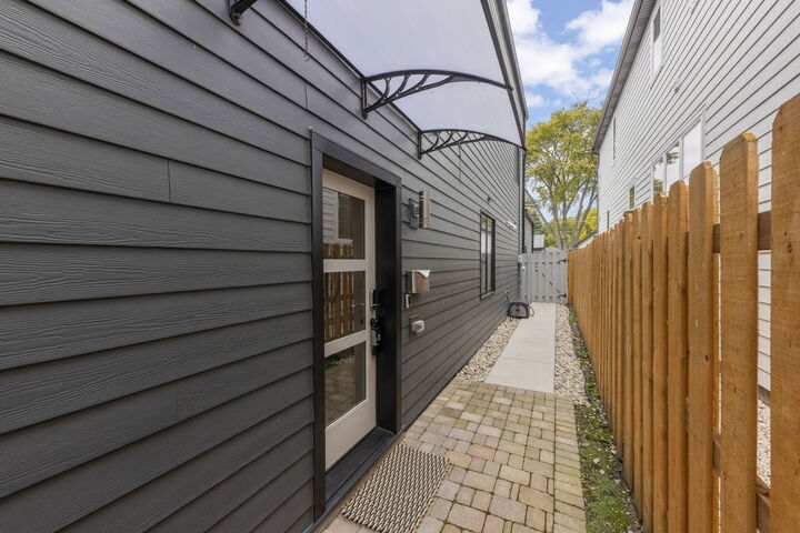 Property Photo: 1126 Pitner Avenue IL 60202