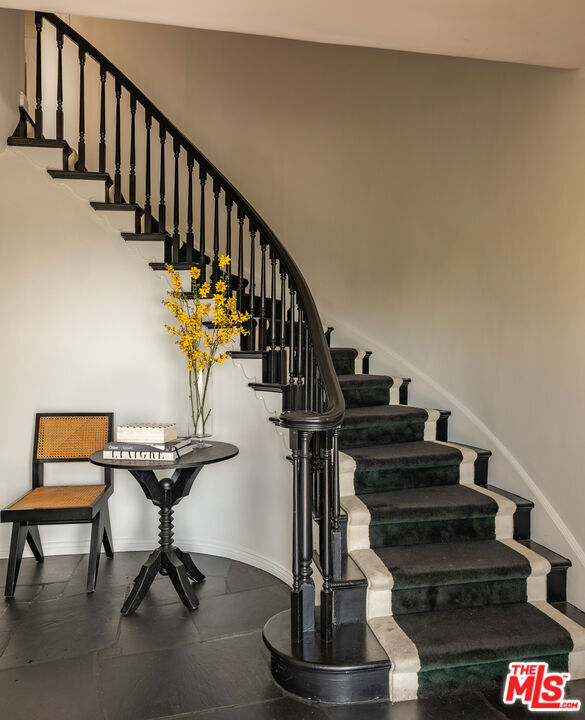 Property Photo:  1455 Belfast Drive  CA 90069 