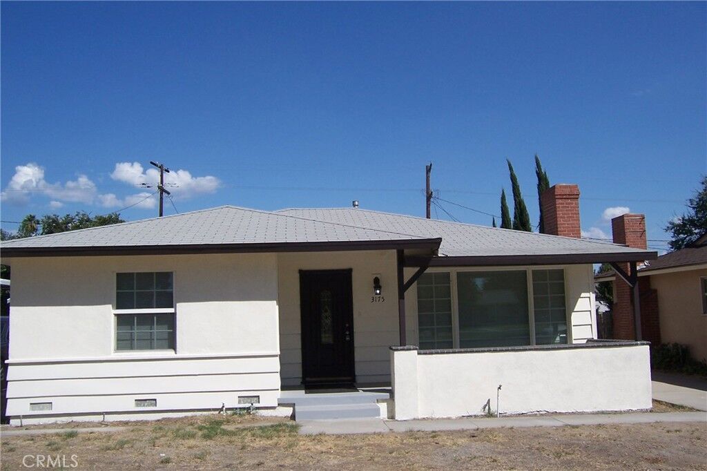 Property Photo:  3175 N Mountain View  CA 92405 