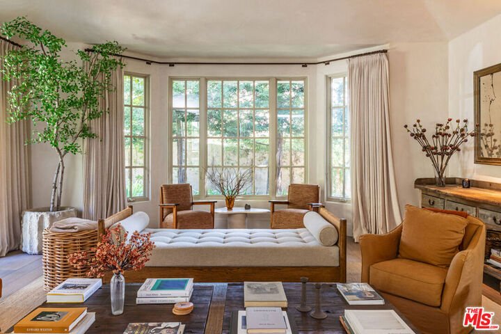 Property Photo:  20580 Natoma Estates Drive  CA 91364 