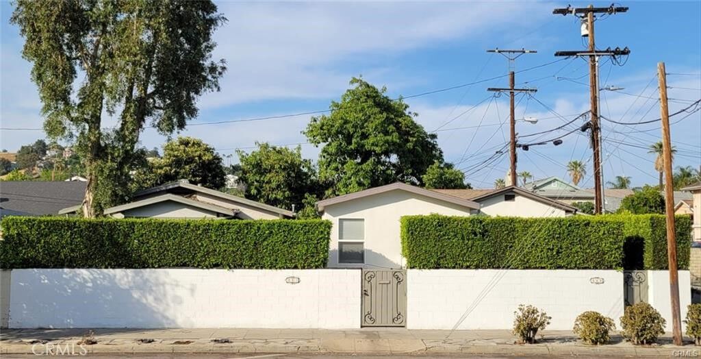 Property Photo: 549 W. Avenue 26 CA 90065
