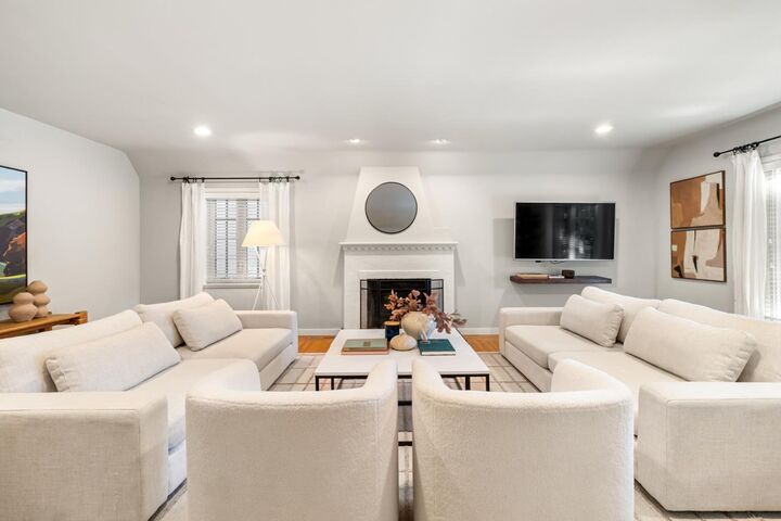 Property Photo:  1831 9th Avenue  CA 95818