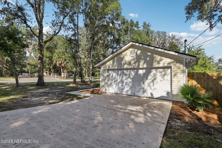 Property Photo: 1534 Center Street FL 32043