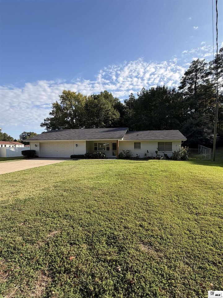 Property Photo: 1827 Wellerman Road LA 71291