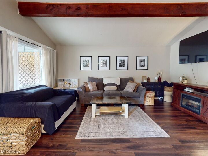 Property Photo:  8379 Mentorwood Drive  OH 44060 