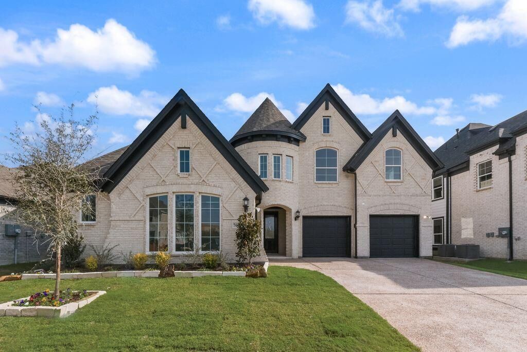 Property Photo:  7630 Kiowana Court  TX 75054 